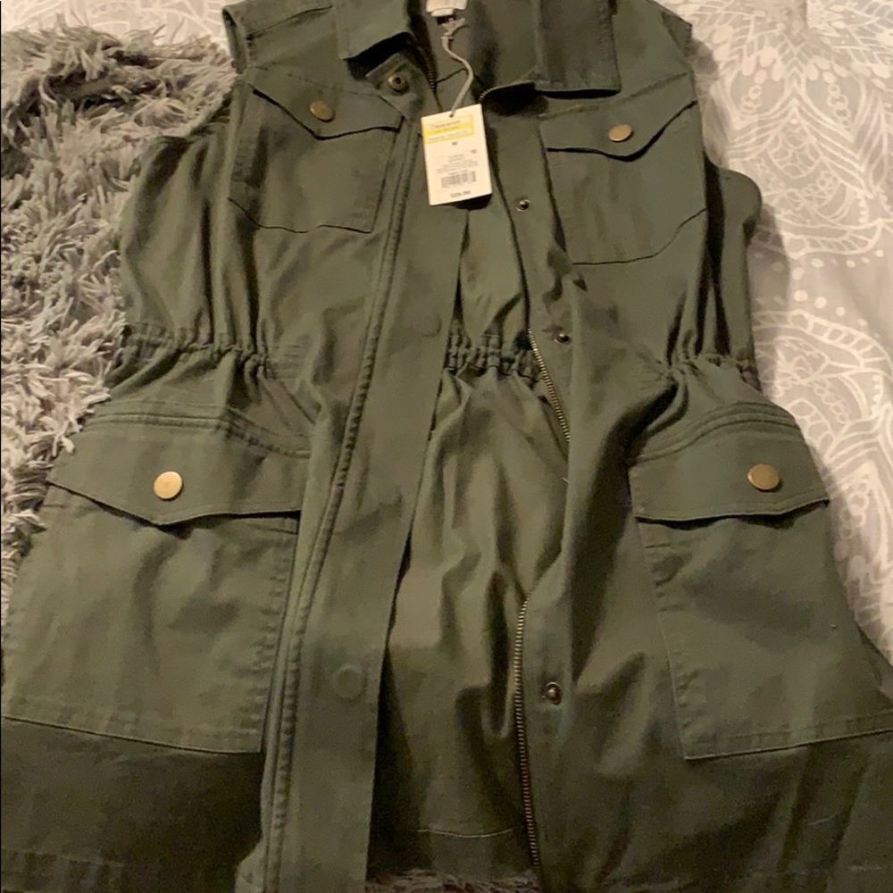 Army green vest